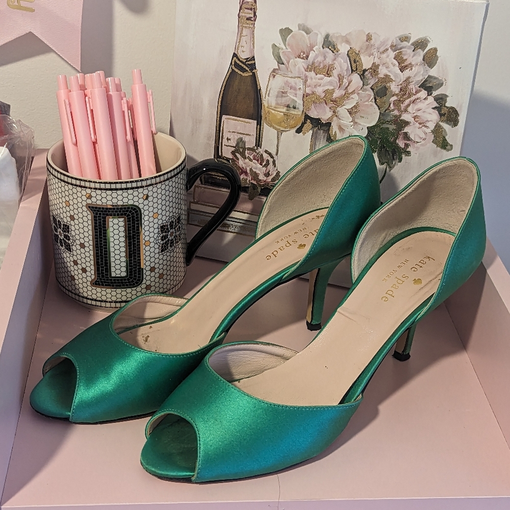 ✨Host Pick!✨Kate Spade Satin Peep Toe Stilleto Heels - Picture 2 of 14